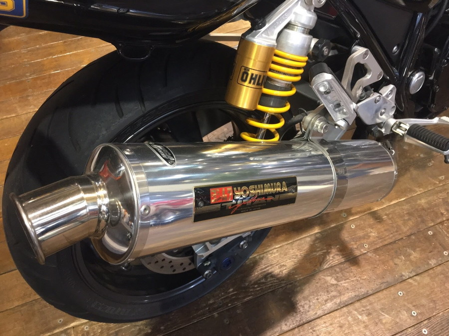 バイクのマフラー